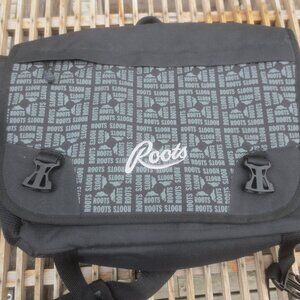 Roots Canada Messenger Laptop School Work Travel Bag Crossbody Bag.